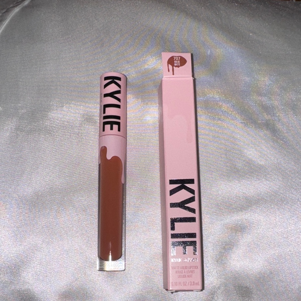 Kylie Cosmetics Matte Lipstick - Rich Brown